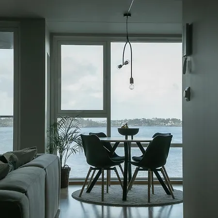 Panoramic Seaview Near Centrum Apartment *