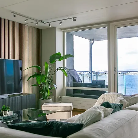 Apartment Panoramic Seaview Near Centrum
